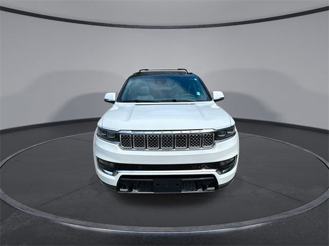 2022 Jeep Grand Wagoneer III photo 2