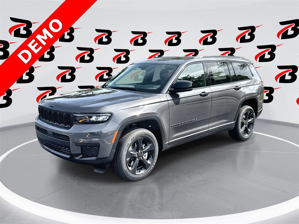 2025 Jeep Grand Cherokee L Altitude's photo