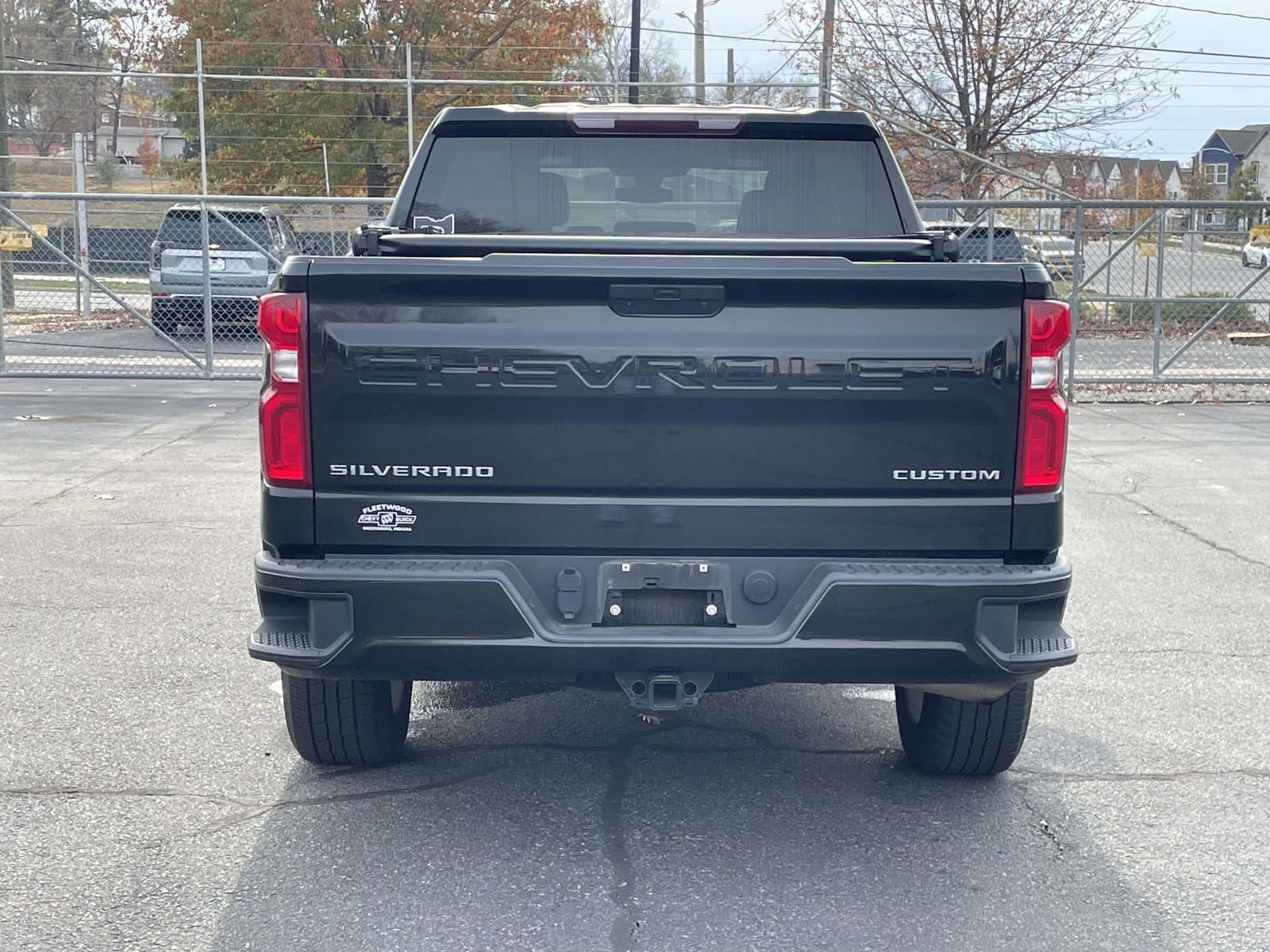 2021 Chevrolet Silverado 1500 Custom photo 4