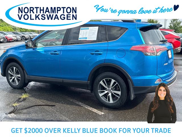 2018 Toyota RAV4 XLE photo 6