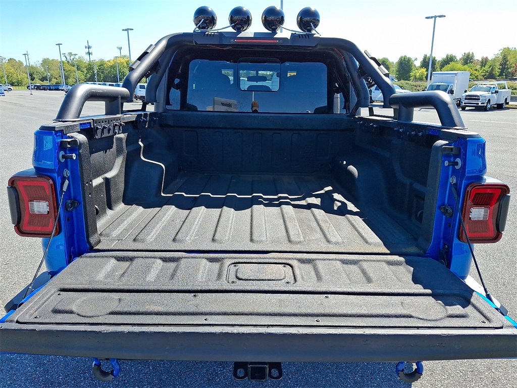 2021 Jeep Gladiator Sport photo 23