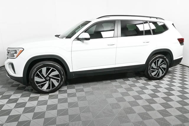 2025 Volkswagen Atlas SE Technology photo 28