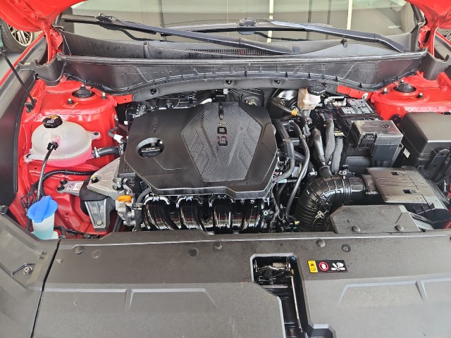 Used 2023 RED Hyundai SEL image 21