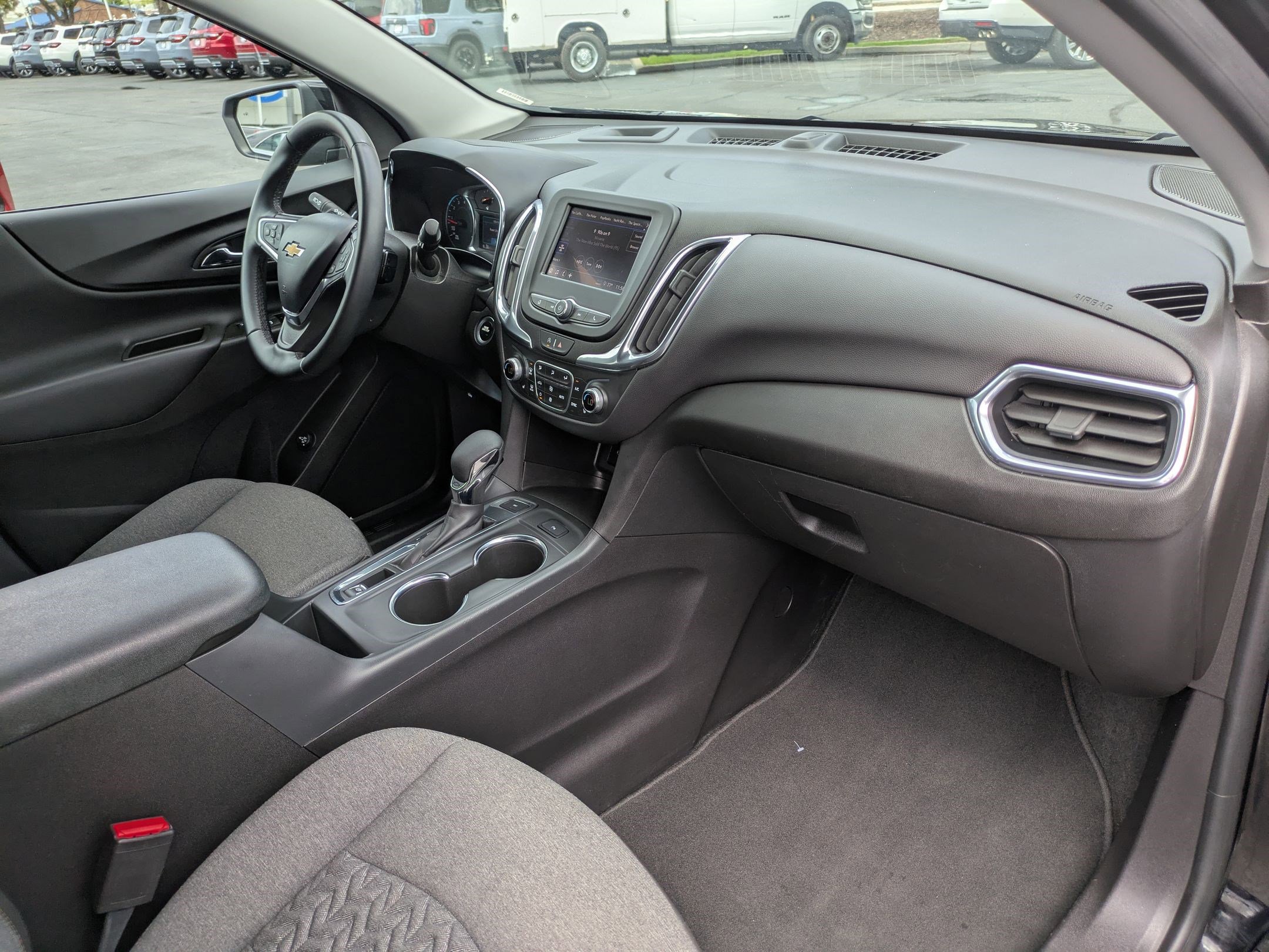2024 Chevrolet Equinox LT photo 28