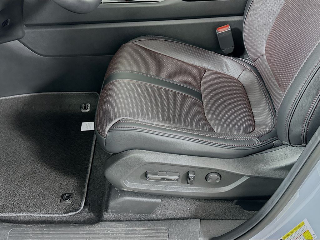 2025 Honda Pilot Black Edition photo 18