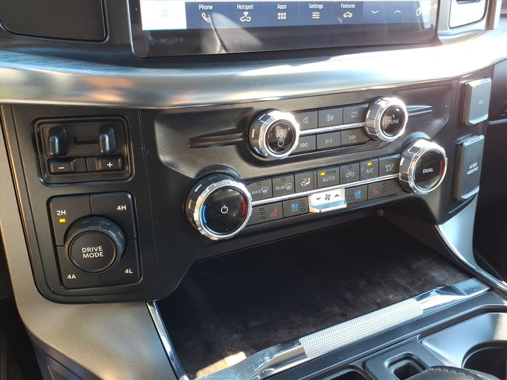 2022 Ford F-150 Lariat photo 17
