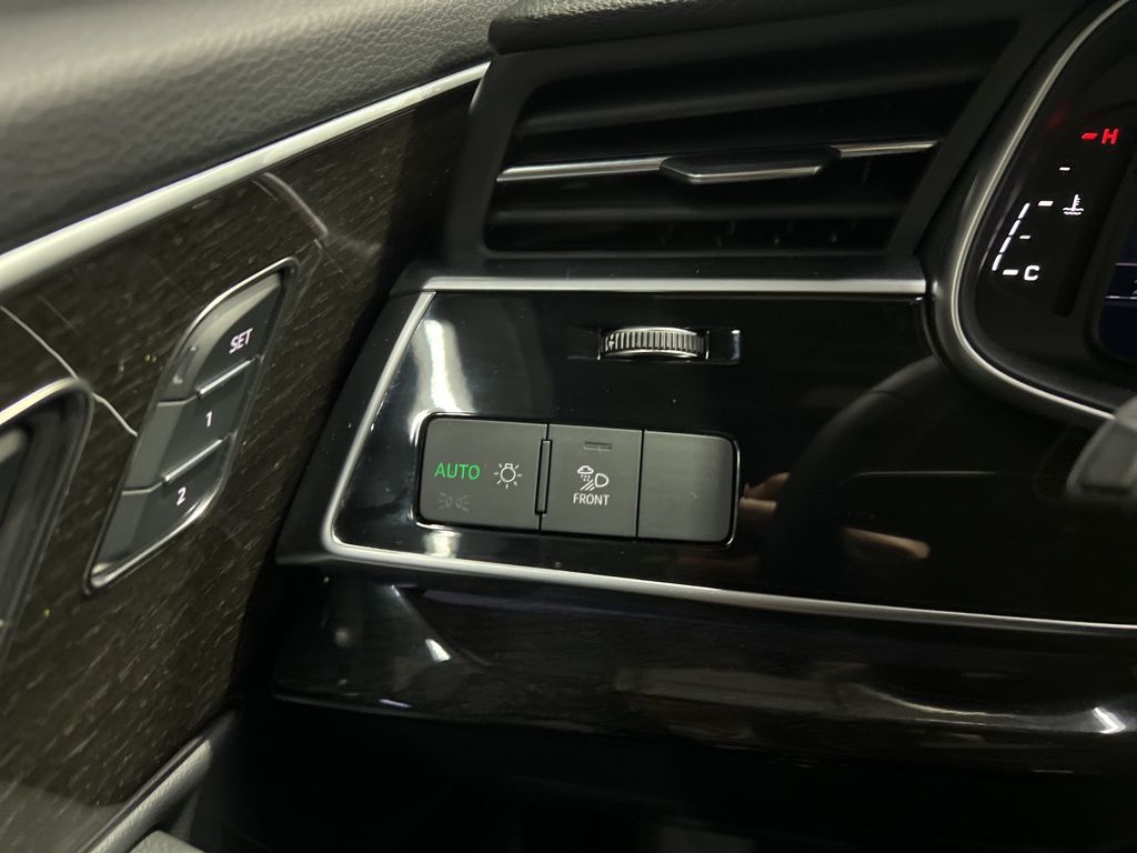 2025 Audi Q7 55 Premium photo 40
