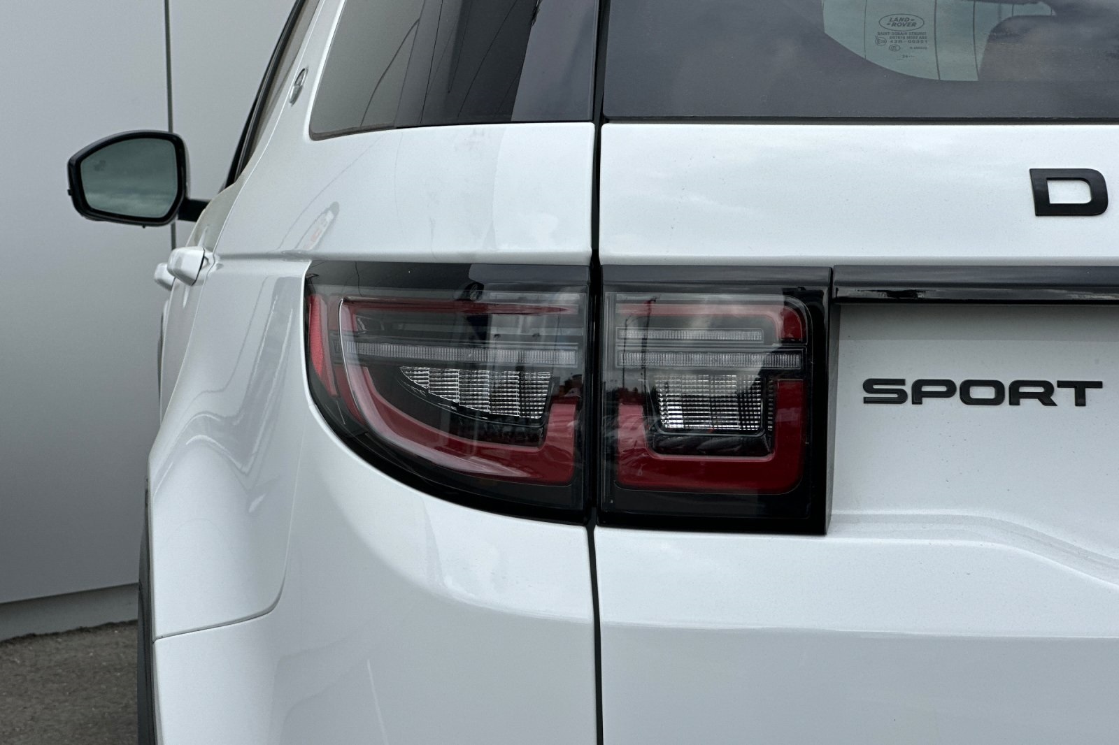 2025 Land Rover Discovery Sport Dynamic SE photo 27