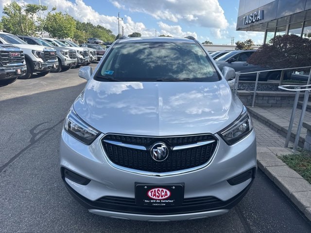2022 Buick Encore Preferred photo 2