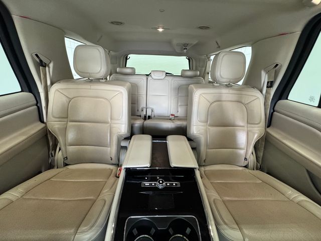 2019 Lincoln Navigator L Reserve photo 7