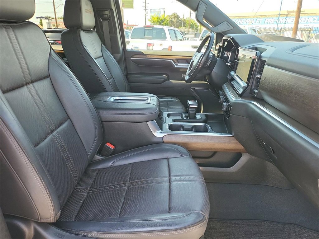 2022 Chevrolet Silverado 1500 High Country photo 9
