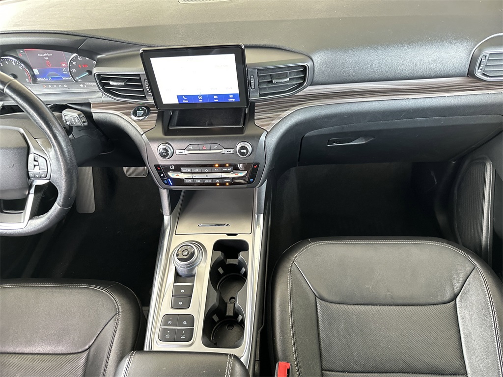 2020 Ford Explorer Limited photo 13