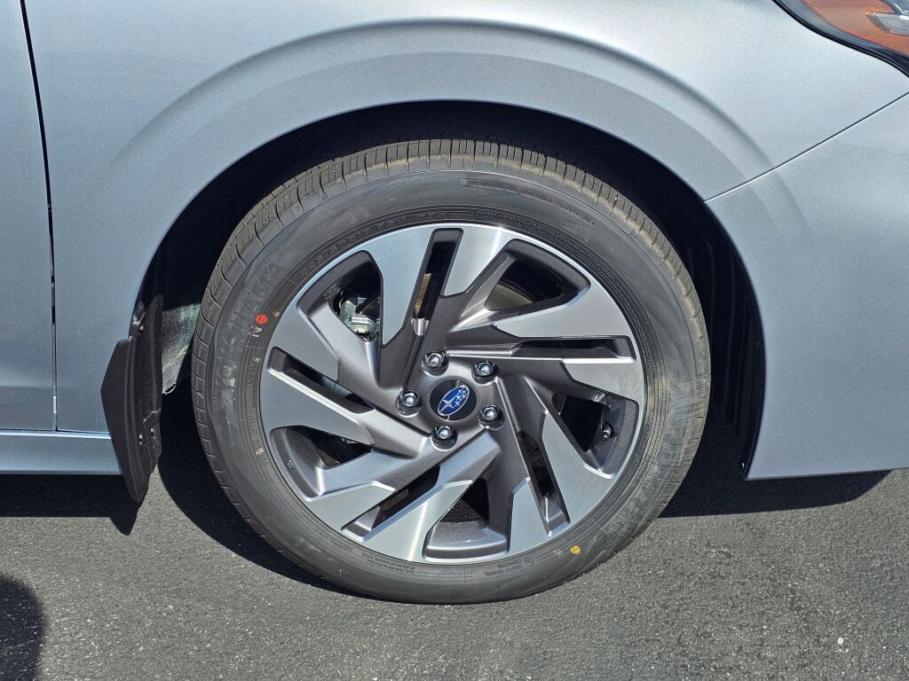 2025 Subaru Legacy Limited photo 4