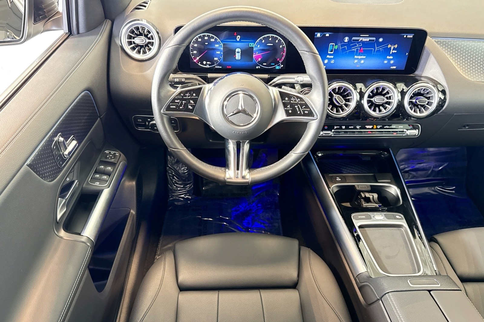 2025 Mercedes Benz GLA 250 photo 18