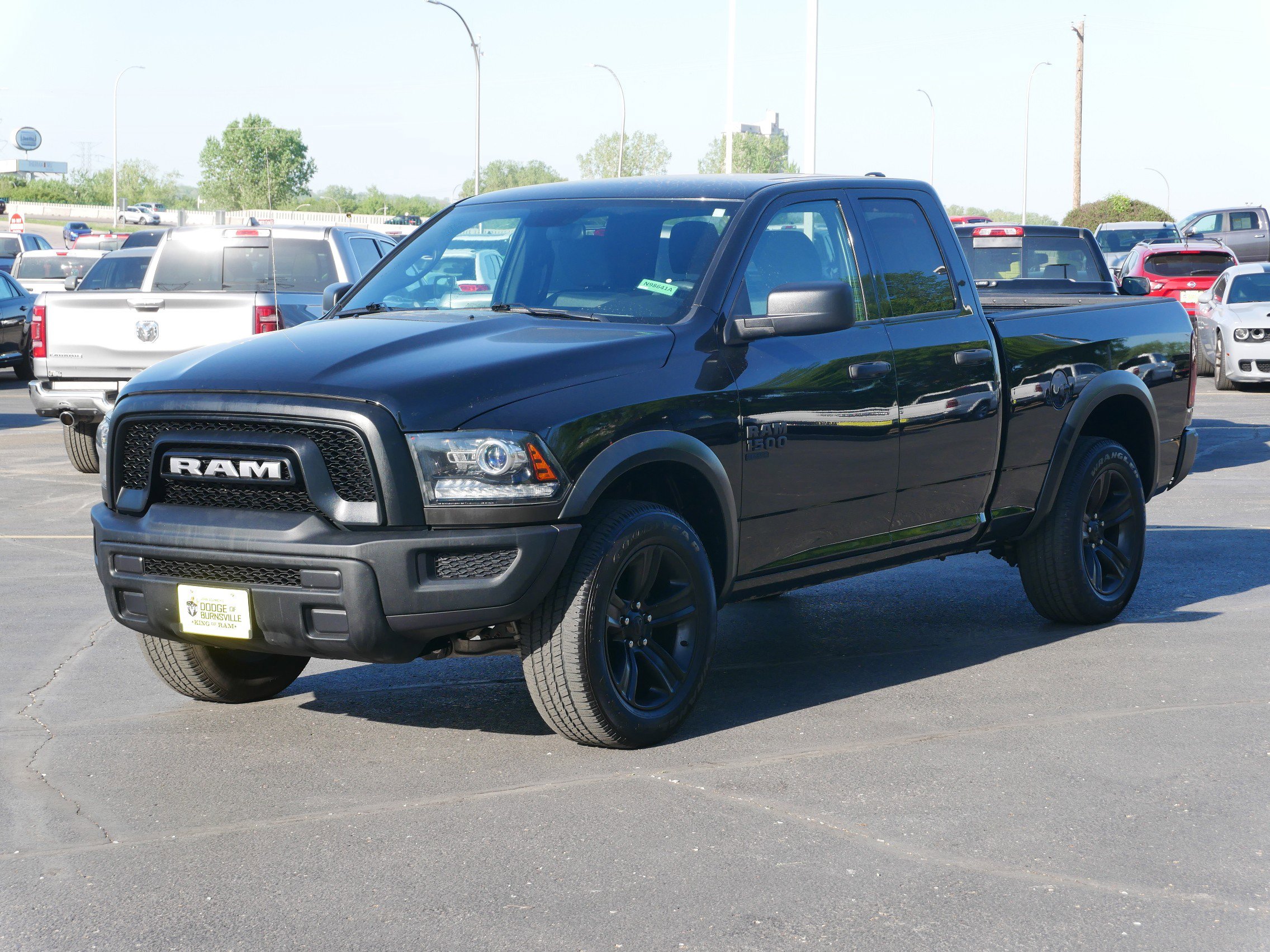 2022 Ram 1500 Classic Warlock photo 3