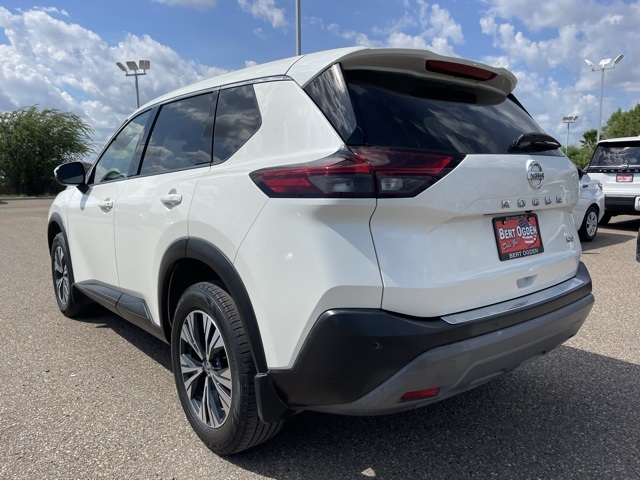 2021 Nissan Rogue SV photo 5