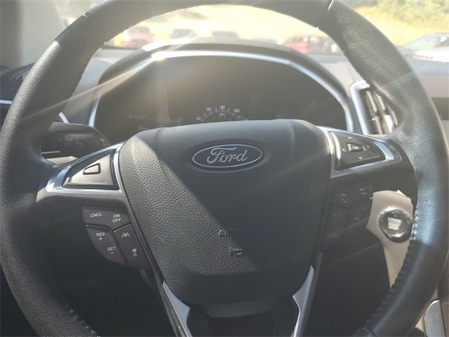 2019 Ford Edge Titanium photo 7