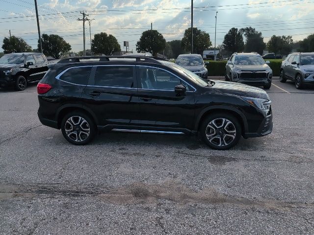 2023 Subaru Ascent Limited photo 4