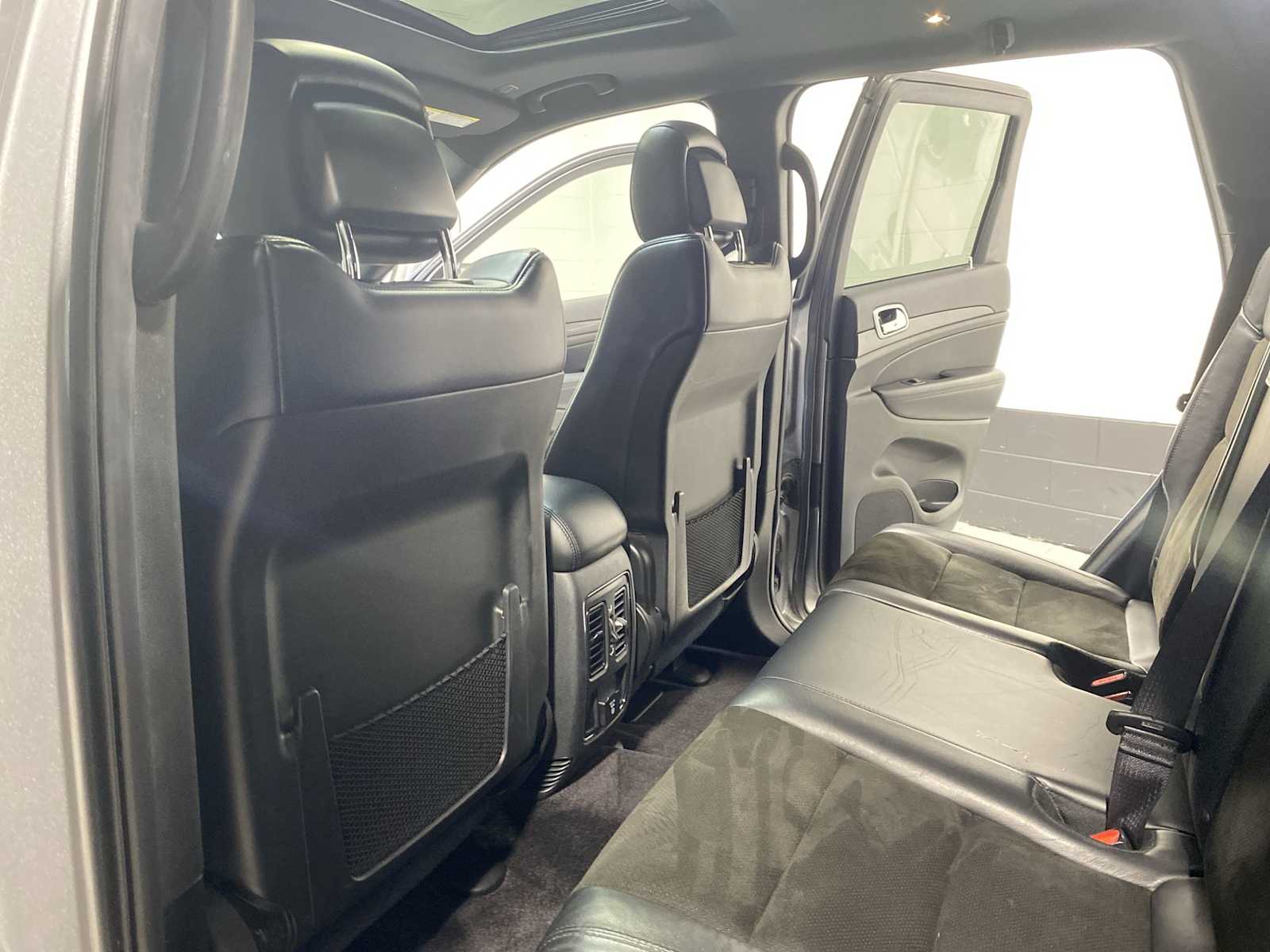 2019 Jeep Grand Cherokee Altitude photo 10