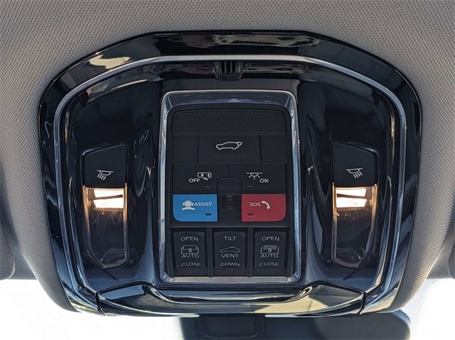 2023 Jeep Grand Cherokee Summit photo 20