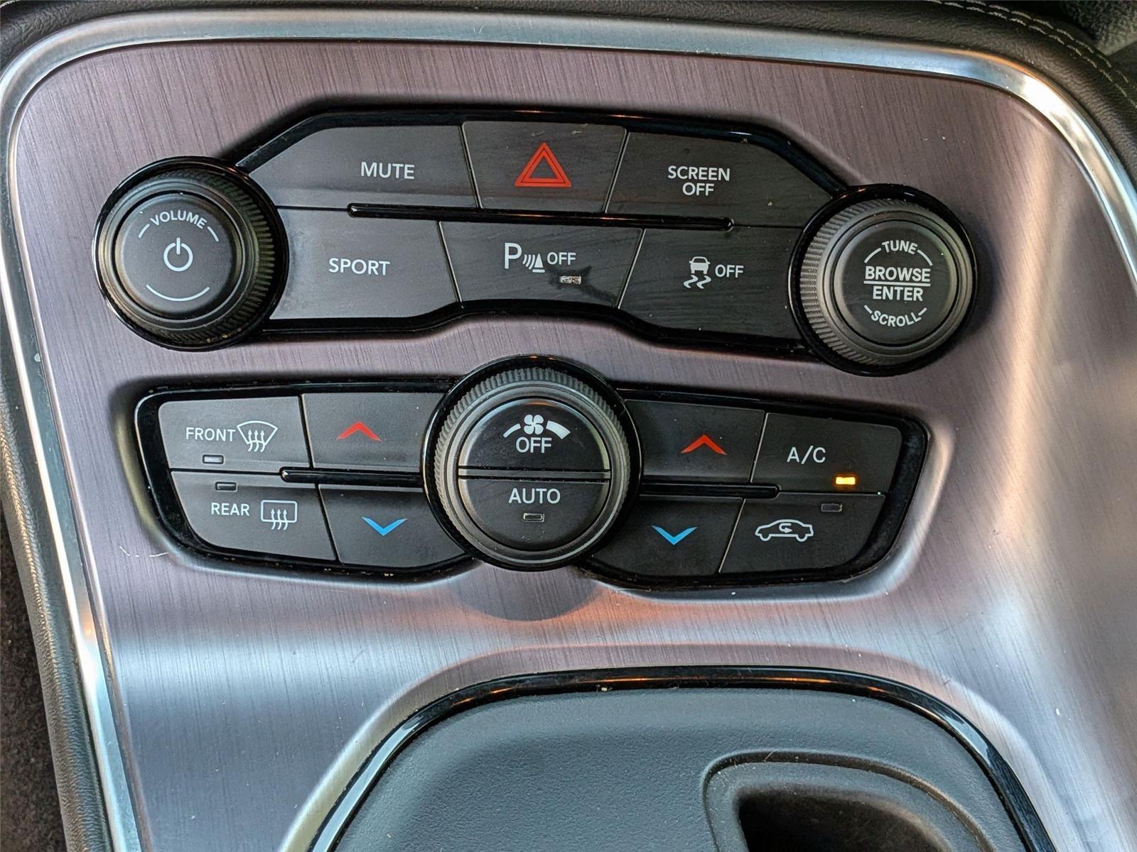 2017 Dodge Challenger SXT Plus photo 22