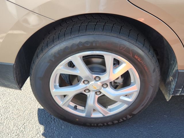 2018 Chevrolet Equinox LT photo 4