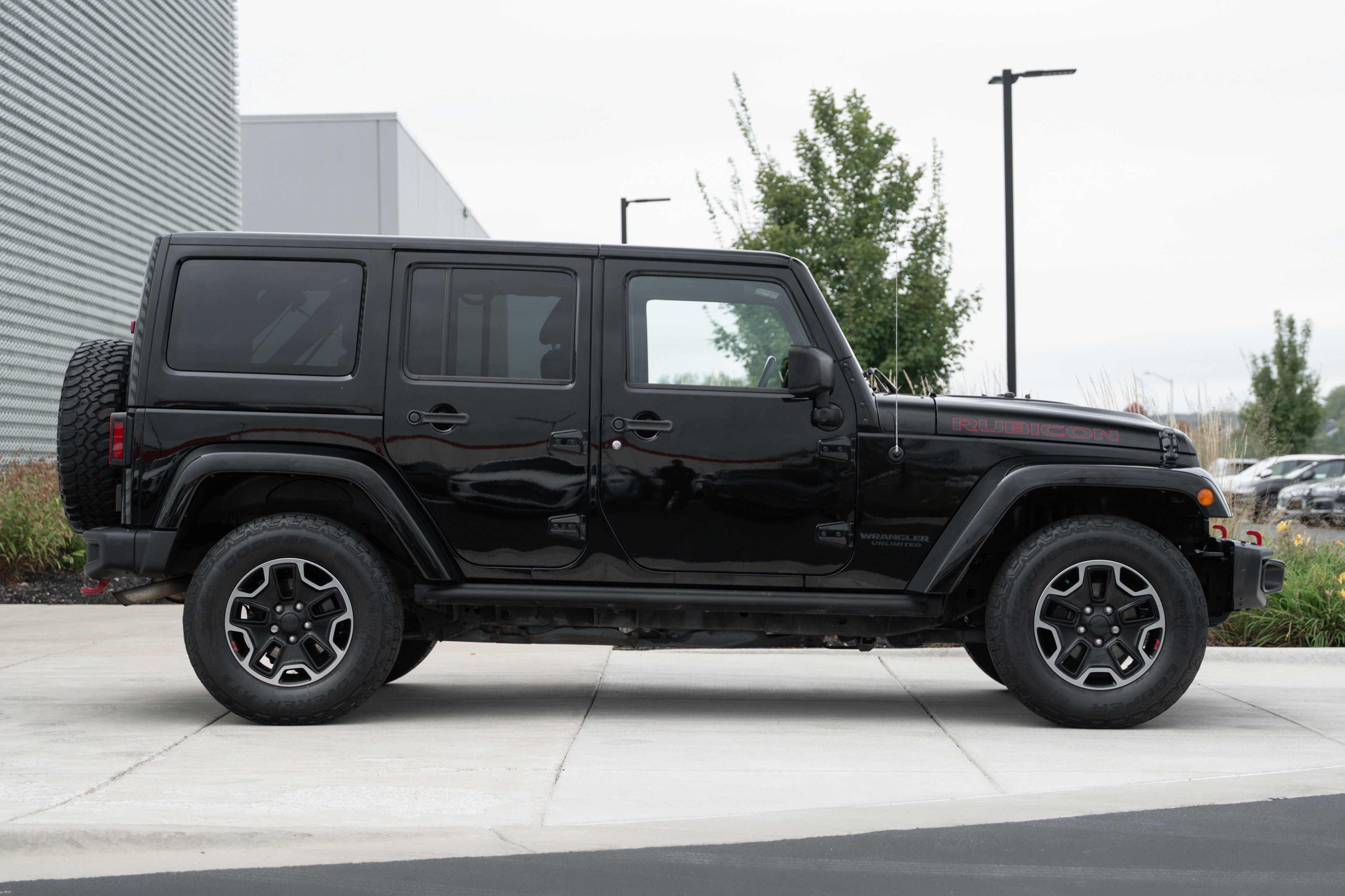 2016 Jeep Wrangler Unlimited Rubicon Hard Rock photo 3