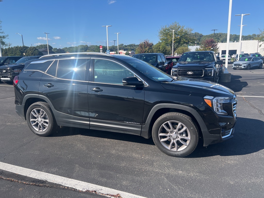 2024 Gmc Terrain SLT photo 3