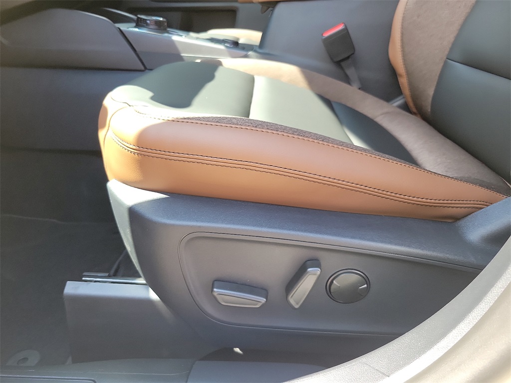 2025 Ford Bronco Sport Outer Banks photo 12