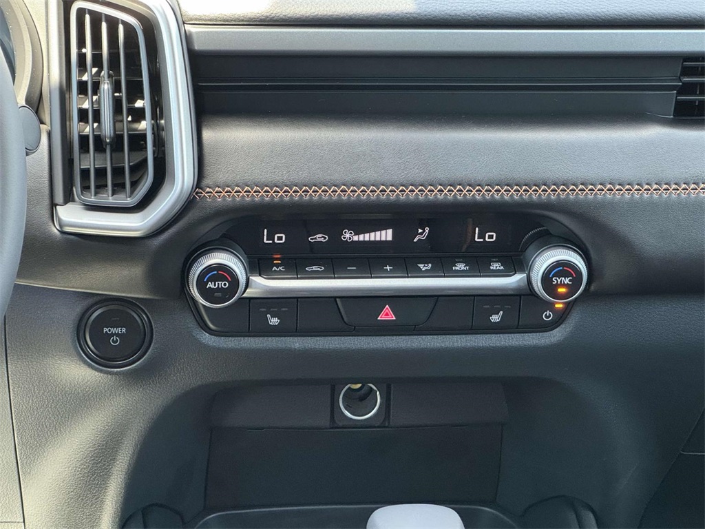 2025 Mazda CX-50 Premium photo 21