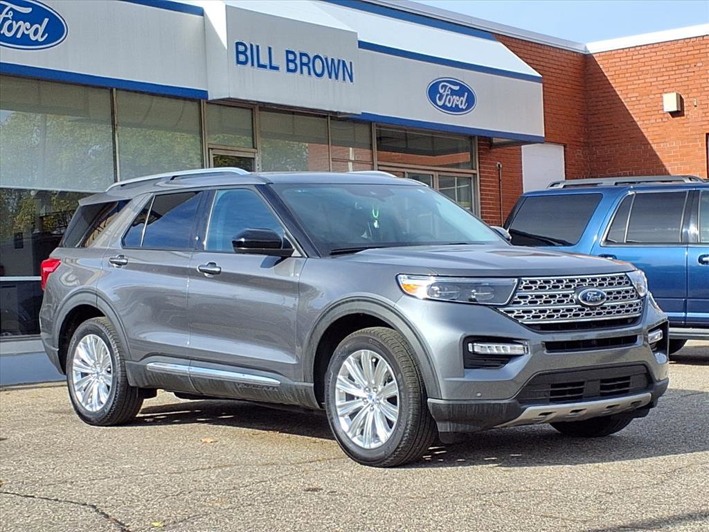 2023 Ford Explorer Limited's photo