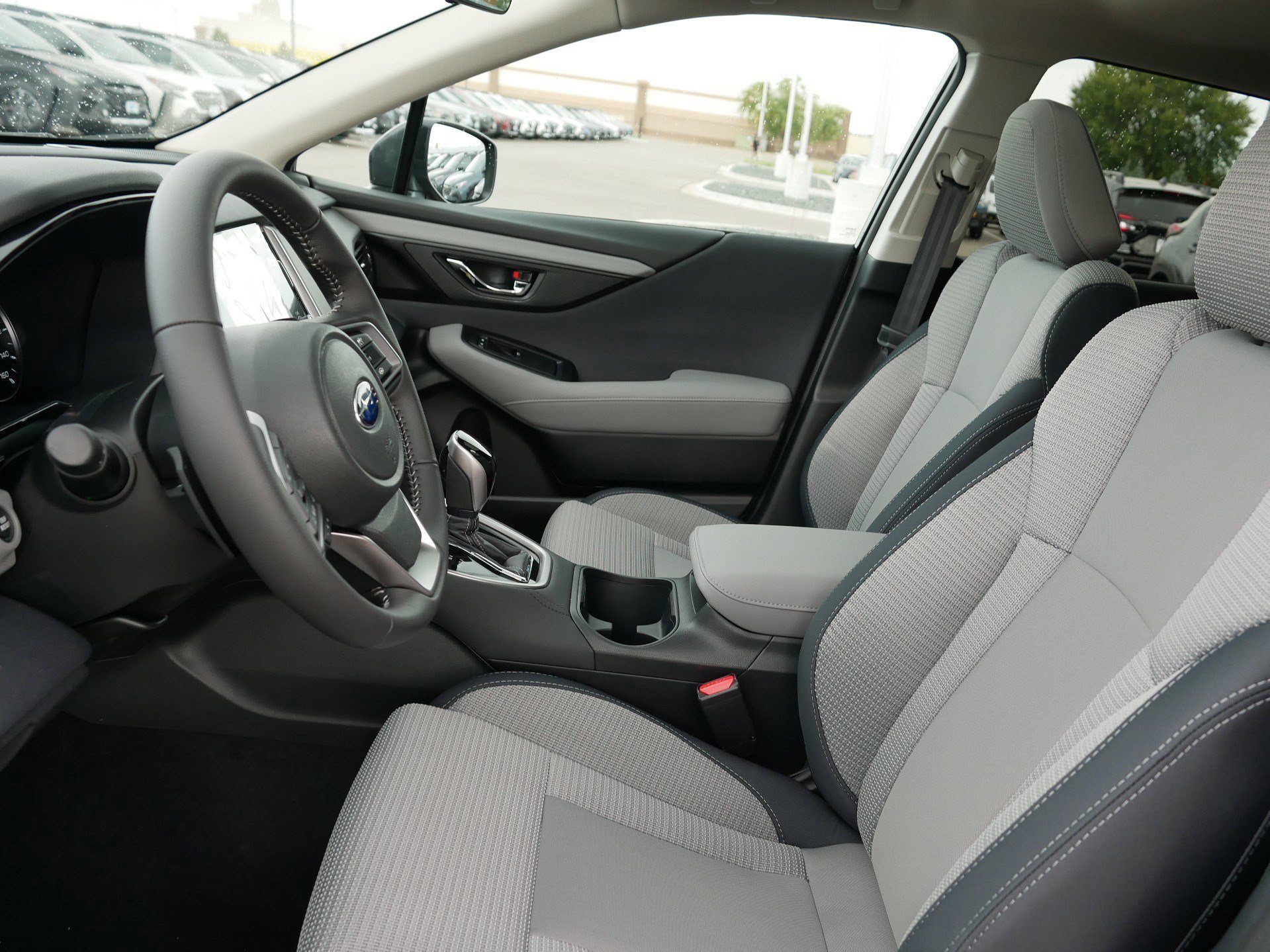 2025 Subaru Outback Premium photo 4