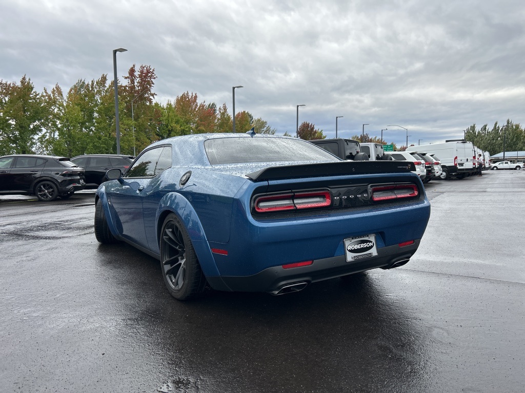 2022 Dodge Challenger R/T Scat Pack Widebody photo 3