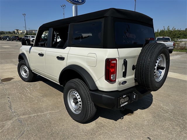 2025 Ford Bronco Base photo 7