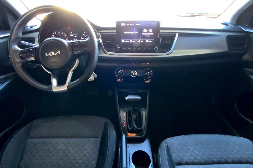 2022 Kia Rio LX photo 14