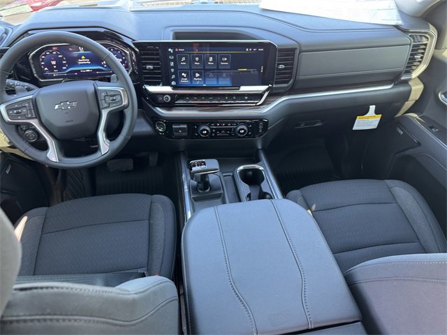 2025 Chevrolet Silverado 1500 RST photo 12