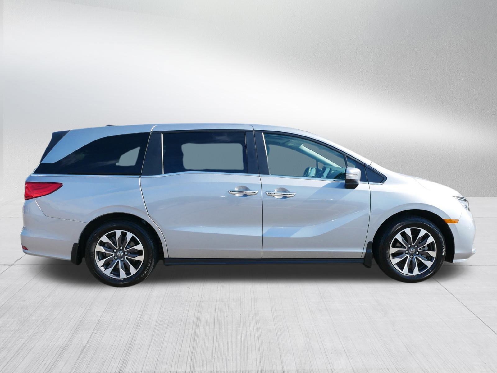 2024 Honda Odyssey EX-L photo 8