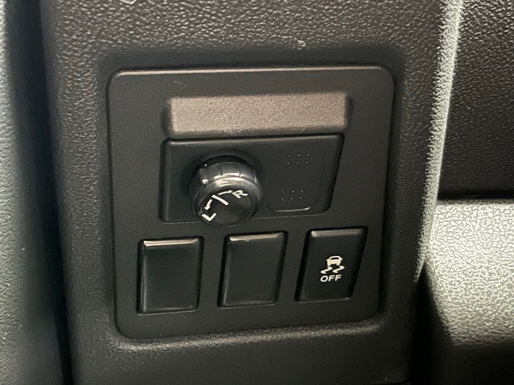 2015 Nissan Rogue Select S photo 22