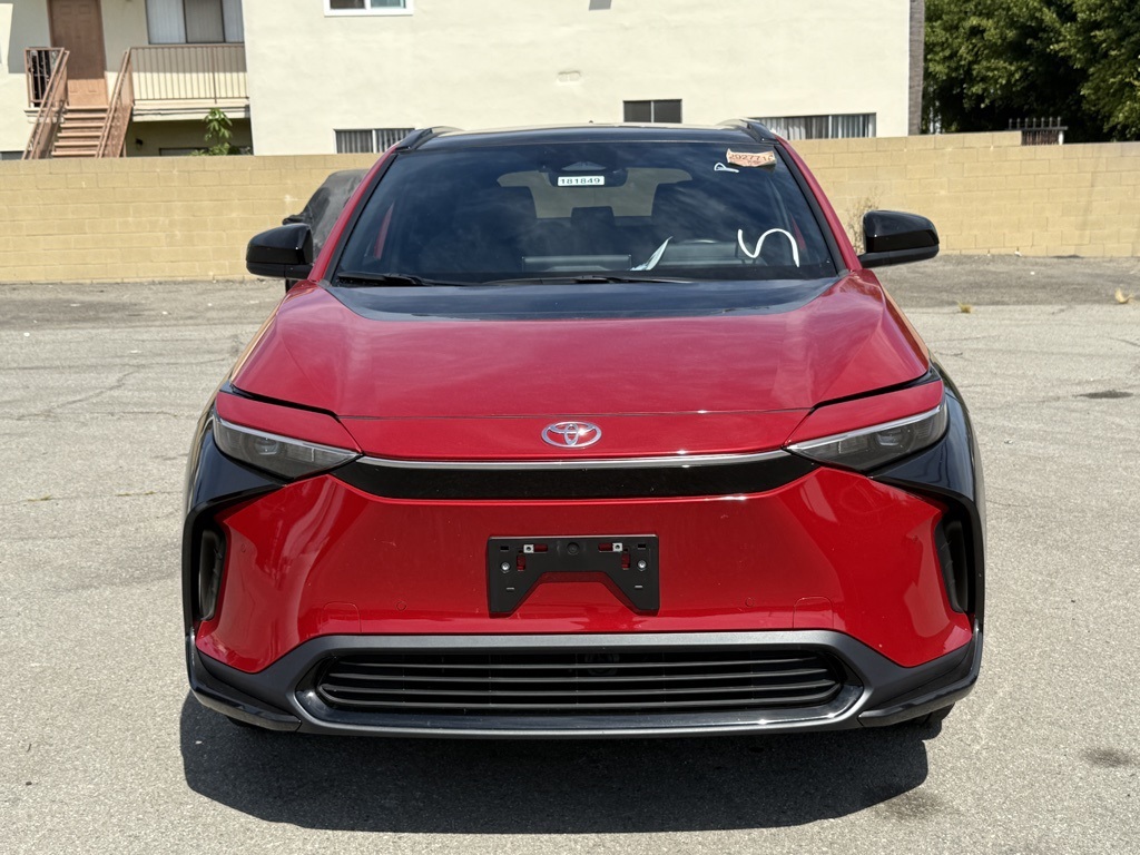 2024 Toyota bZ4X XLE photo 2