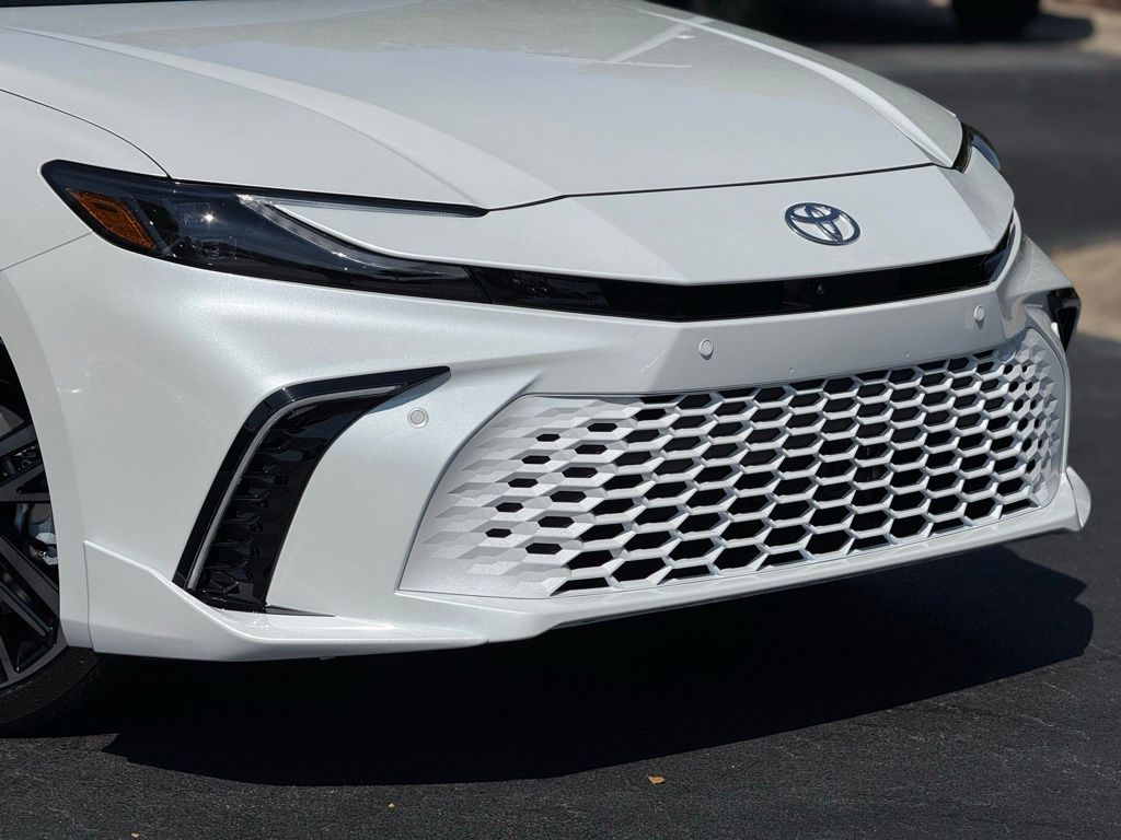 2025 Toyota Camry XSE photo 4
