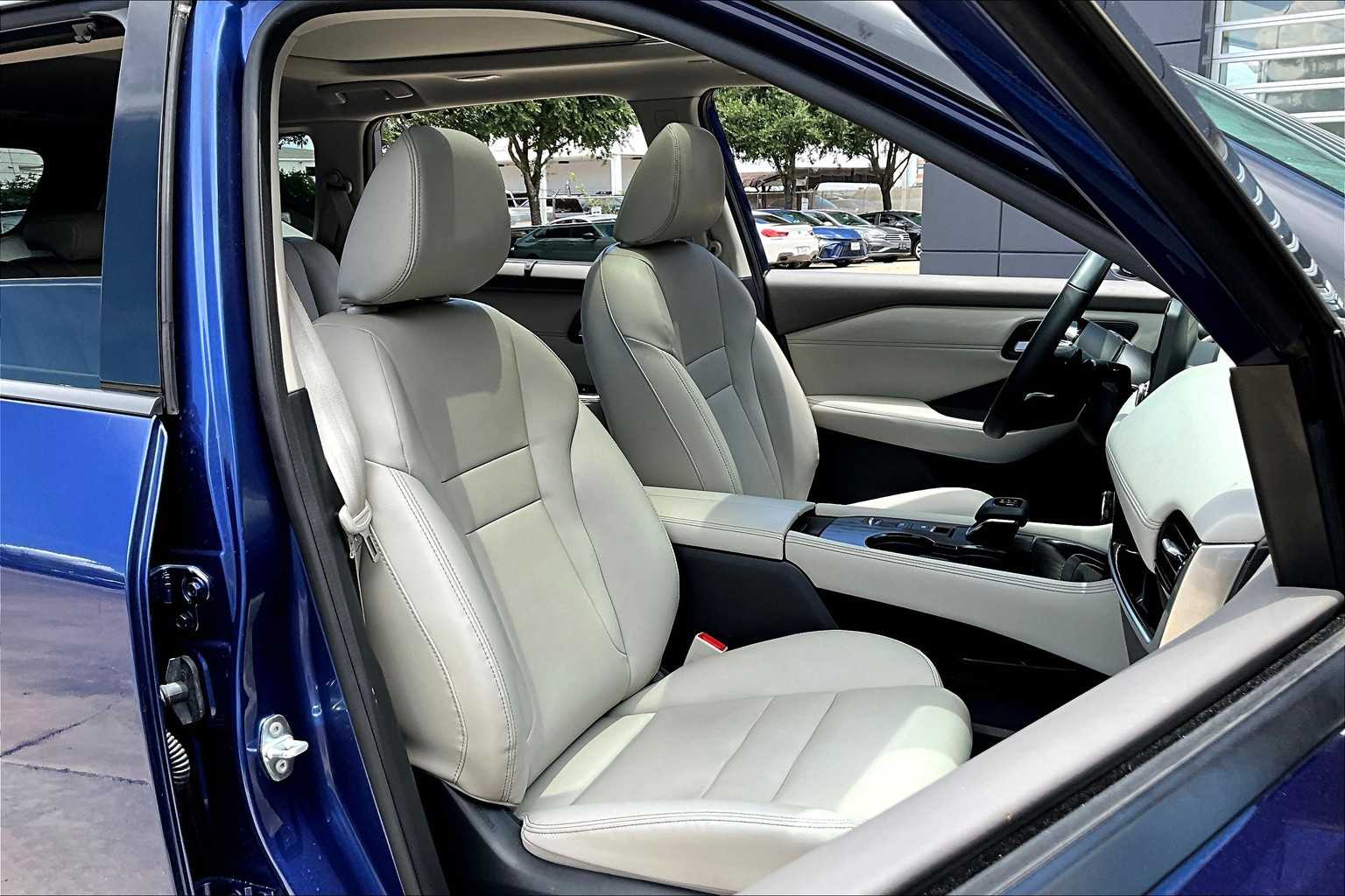 2022 Nissan Rogue SL photo 8