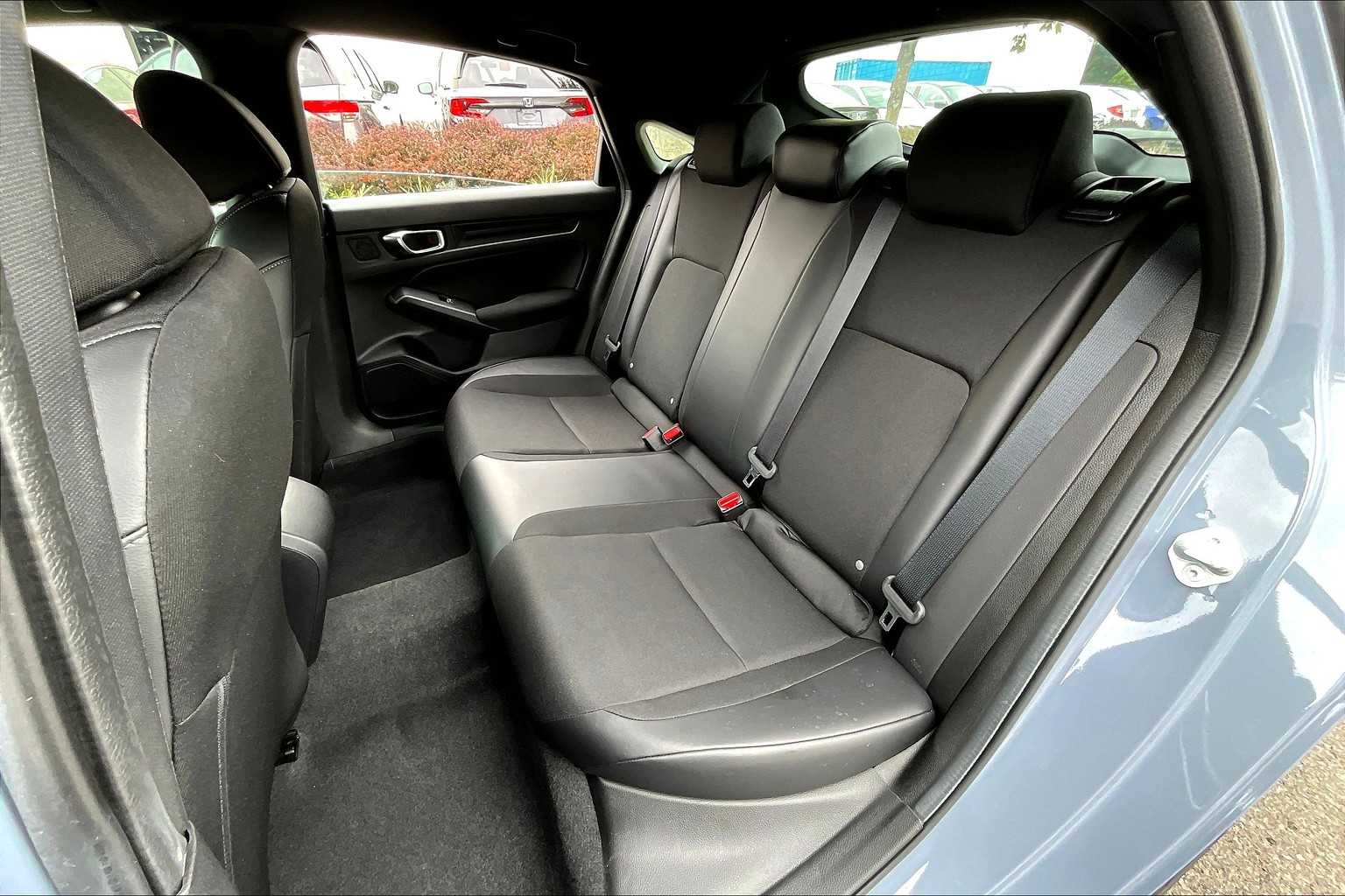 2023 Honda Civic Hatchback Sport photo 18