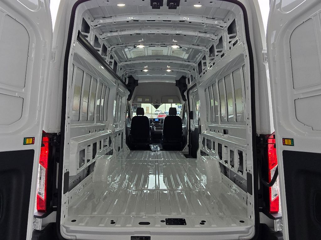 2024 Ford Transit Cargo Van photo 2