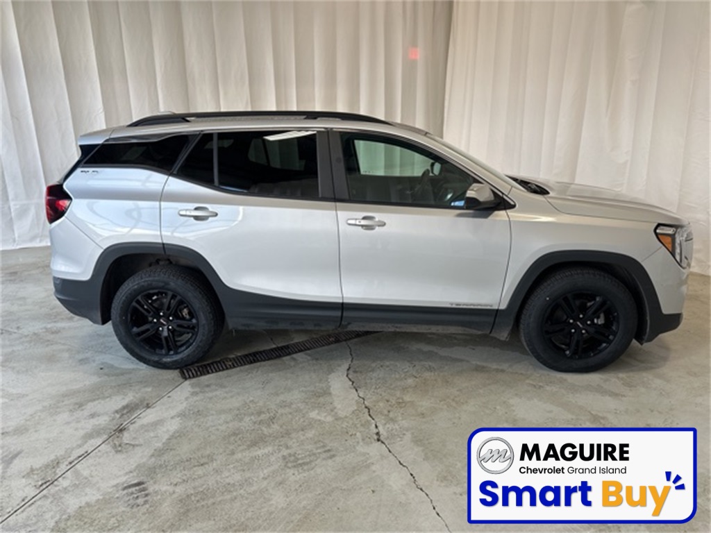 2022 Gmc Terrain SLE photo 2