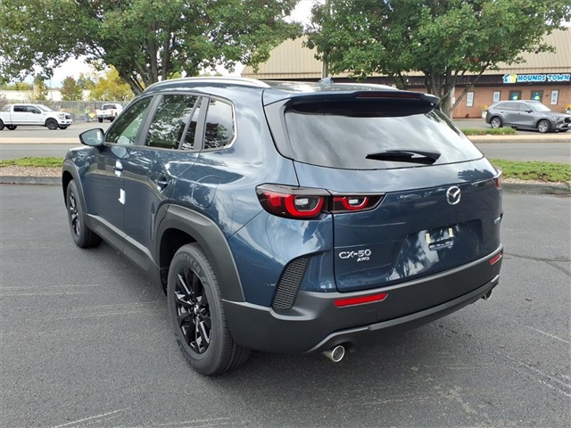 2025 Mazda CX-50 Premium photo 3