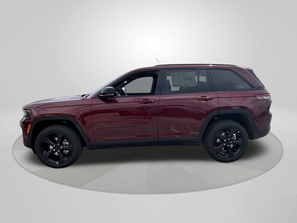2025 Jeep Grand Cherokee Limited photo 4