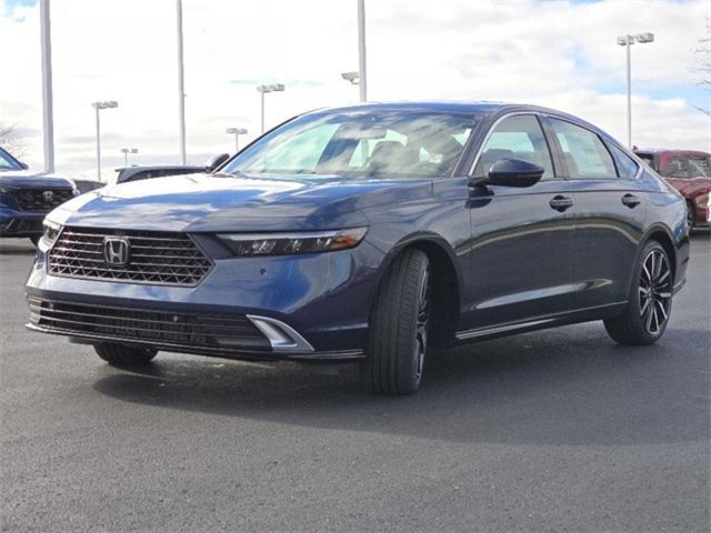 2025 Honda Accord Hybrid Touring photo 4