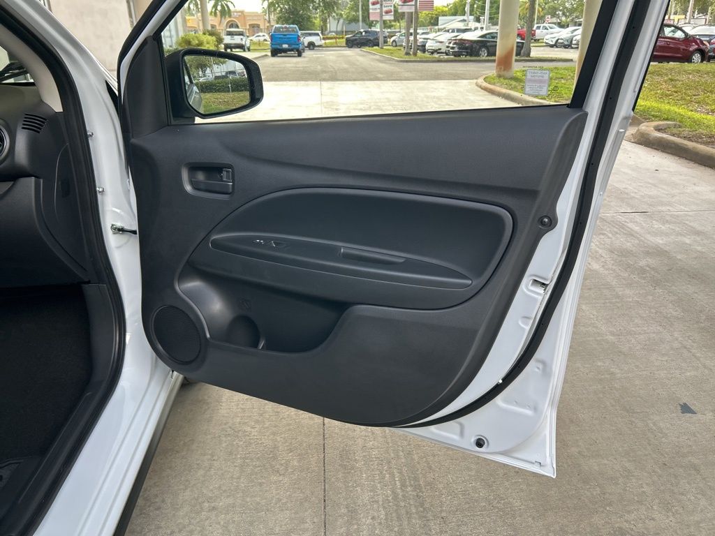 2024 Mitsubishi Mirage ES photo 21