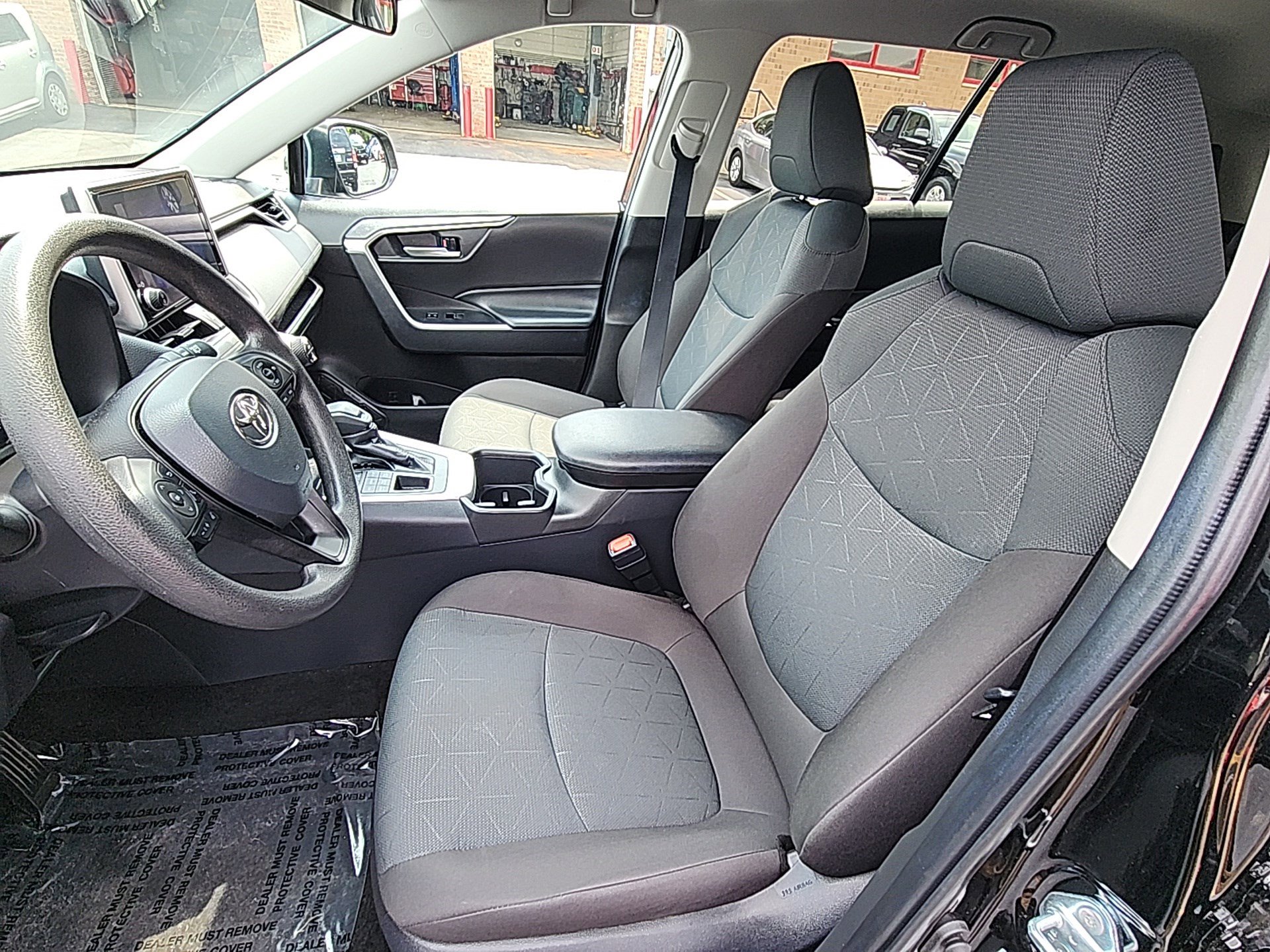 2025 Toyota RAV4 XLE photo 20
