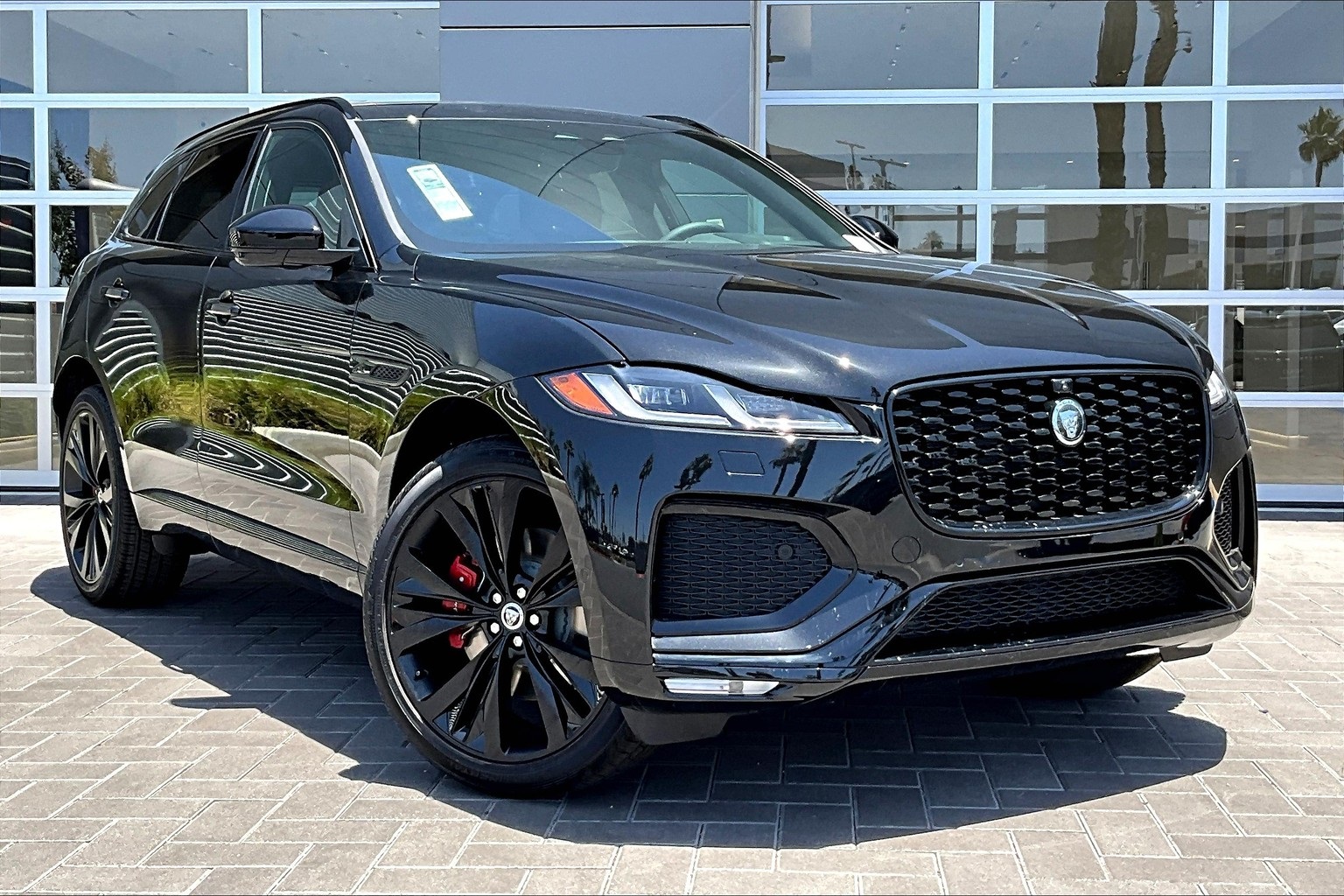 2026 Jaguar F-PACE P400 R-Dynamic S photo 2